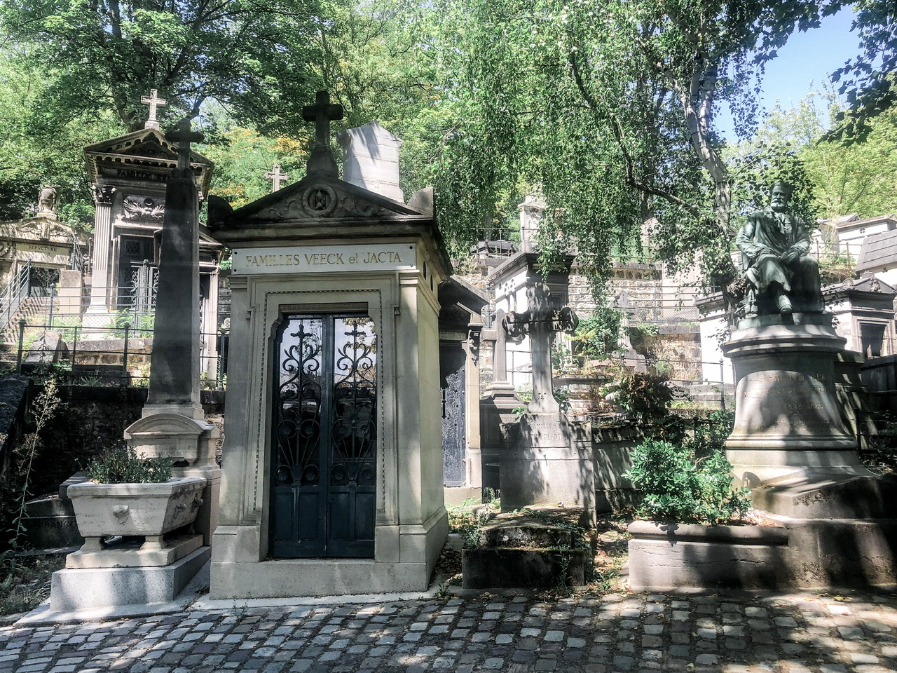 Graves in Parc Père Lachaise Cemetery Paris